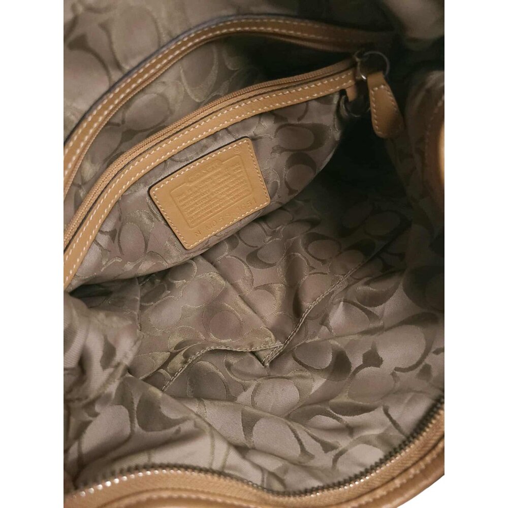 COACH Vintage Soho Y2K Hobo Shoulder Bag in tan - Picture 5 of 11